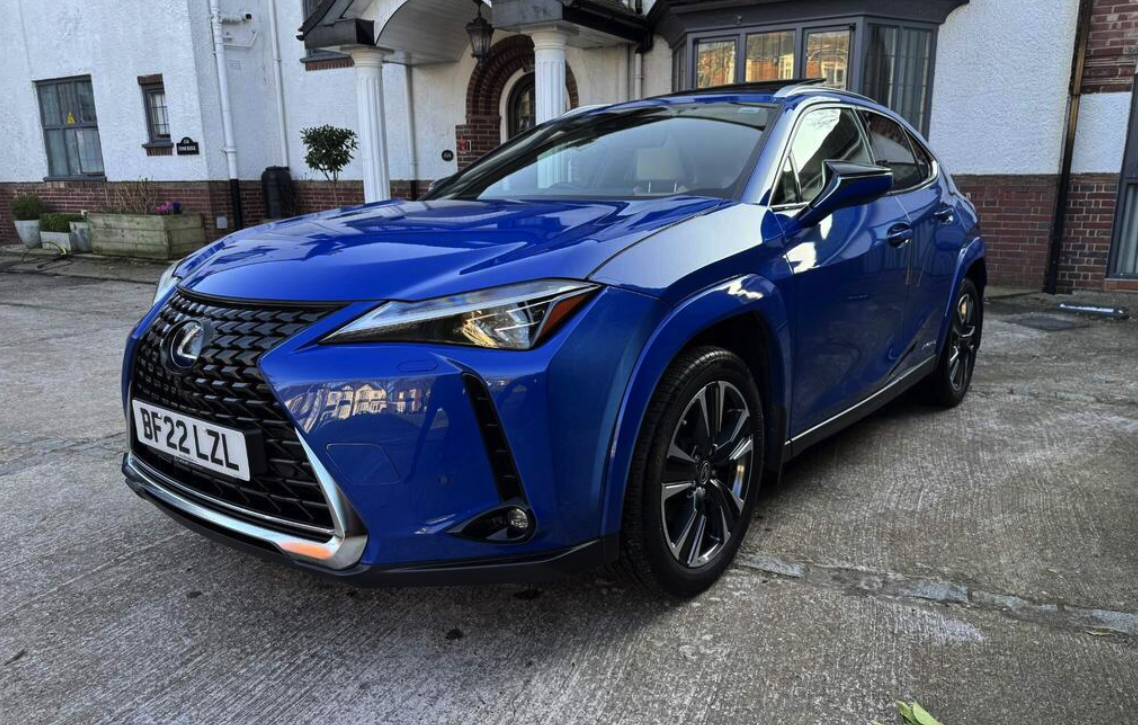 Lexus UX